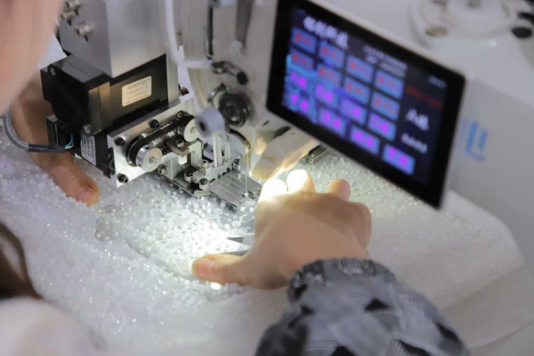 5 bead repair beadwork touch up