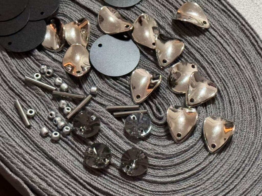 beaded & embellished trims (4)